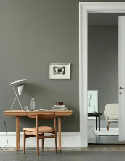 Rúna Teak Geölter Eichenholz Schreibtisch von Warm Nordic