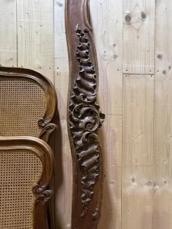 Rohrbett im Louis XV-Stil