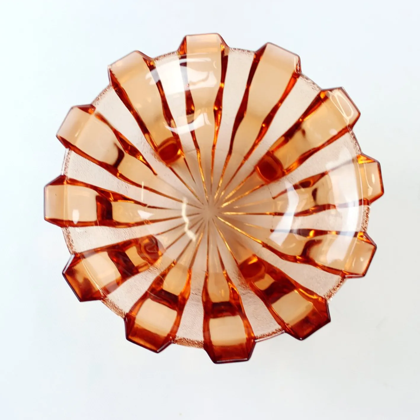 Rosa Glasschale von Hermanova Hut, Tschechoslowakei, 1950er