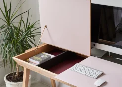 Rose New School Schreibtisch von King & Webbon