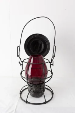 Rote Lampe aus Eisenblech von Adlake Adams und Westlake Railway Lantern, USA, 1908