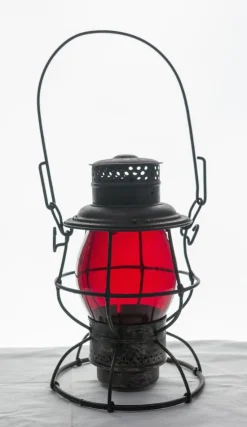Rote Lampe aus Eisenblech von Adlake Adams und Westlake Railway Lantern, USA, 1908