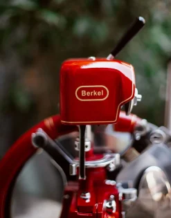 Rote Modell H9 Schneidemaschine