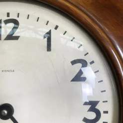 Runde Deutsche Art Deco Wanduhr aus Holz von Kienzle International, 1920er