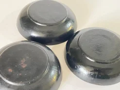 Runde japanische handbemalte Pappmaché Schalen, 1910er, 3er Set
