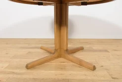 Runder ausziehbarer Mid-Century Esstisch aus Eiche von Farstrup Møbler, Denmark, 1970er
