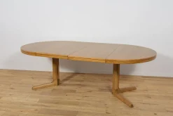 Runder ausziehbarer Mid-Century Esstisch aus Eiche von Farstrup Møbler, Denmark, 1970er