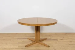 Runder ausziehbarer Mid-Century Esstisch aus Eiche von Farstrup Møbler, Denmark, 1970er
