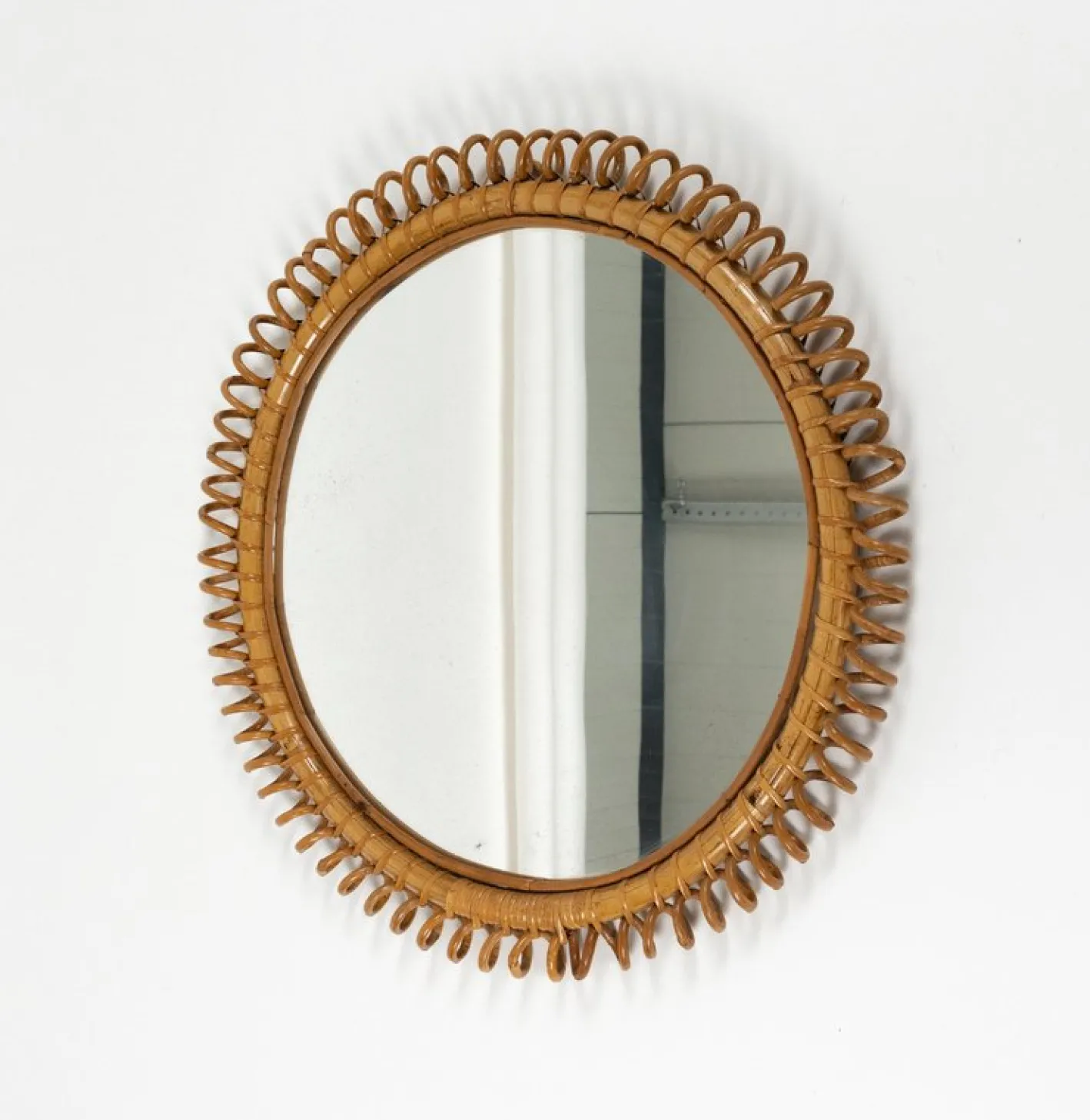 Runder Mid-Century Wandspiegel aus Rattan & Bambus im Stil von Franco Albini, Italien, 1960er