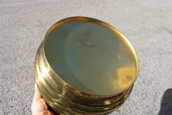 Runder Pflanzenhalter aus massivem Messing, Italien, 1970er