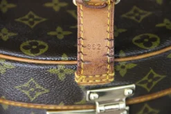 Runde Vintage Hutschachtel aus Monogram Metall von Louis Vuitton, 2000er