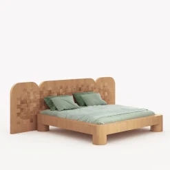 Sally Wood Bett mit Intarsien Kopfteil aus Reclaimed Oak von Fred&Juul