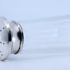 Salzstreuer aus geschliffenem Glas mit silbernem Deckel in Pilzform
