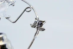 Salz- und Pfefferstreuer aus Glas mit Deckel und silbernem Rahmen, 2 . Set