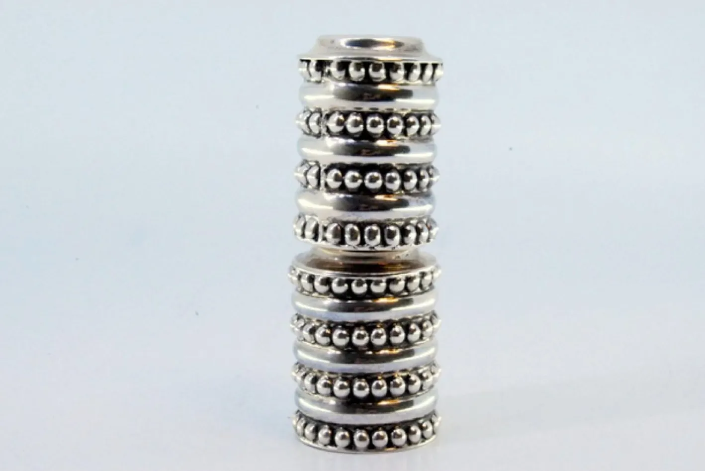 Salz- und Pfefferstreuer aus Perlmuttsilber, 2 . Set