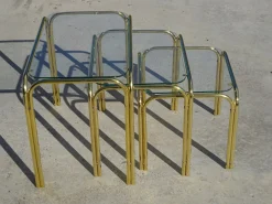 Satztische aus Vergoldetem Metall & Hartglas, 1990er, 3er Set