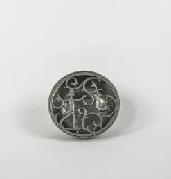 Schale aus Zinn mit skulpturalem durchbrochenem Deckel von Edvin Ollers, Schweden, 1920er