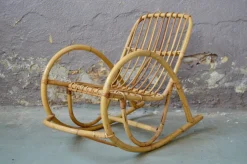 Schaukelstuhl aus Rattan