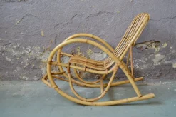 Schaukelstuhl aus Rattan