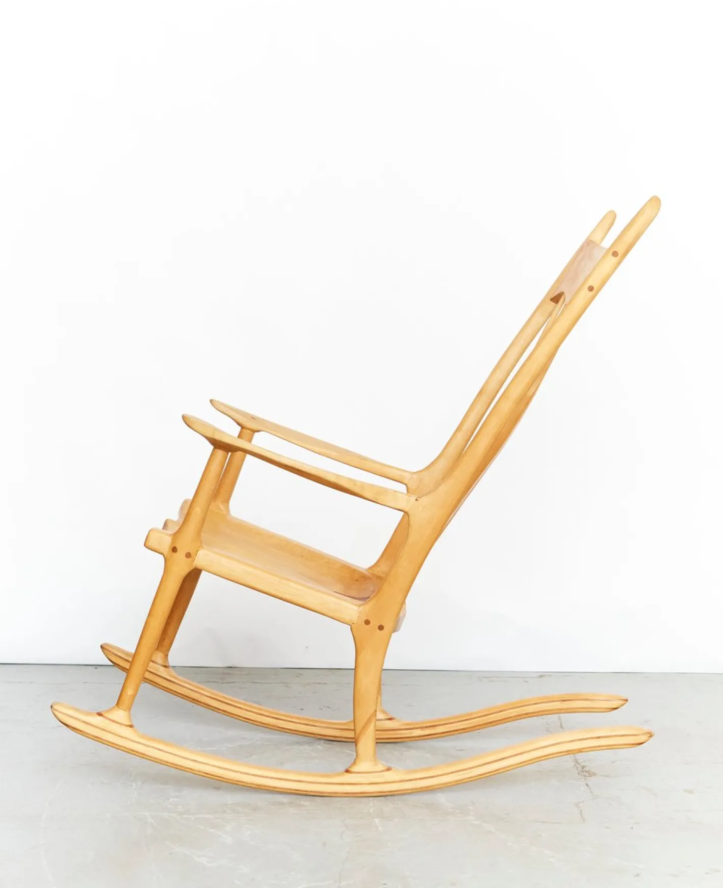 Schaukelstuhl im Stil von Sam Maloof