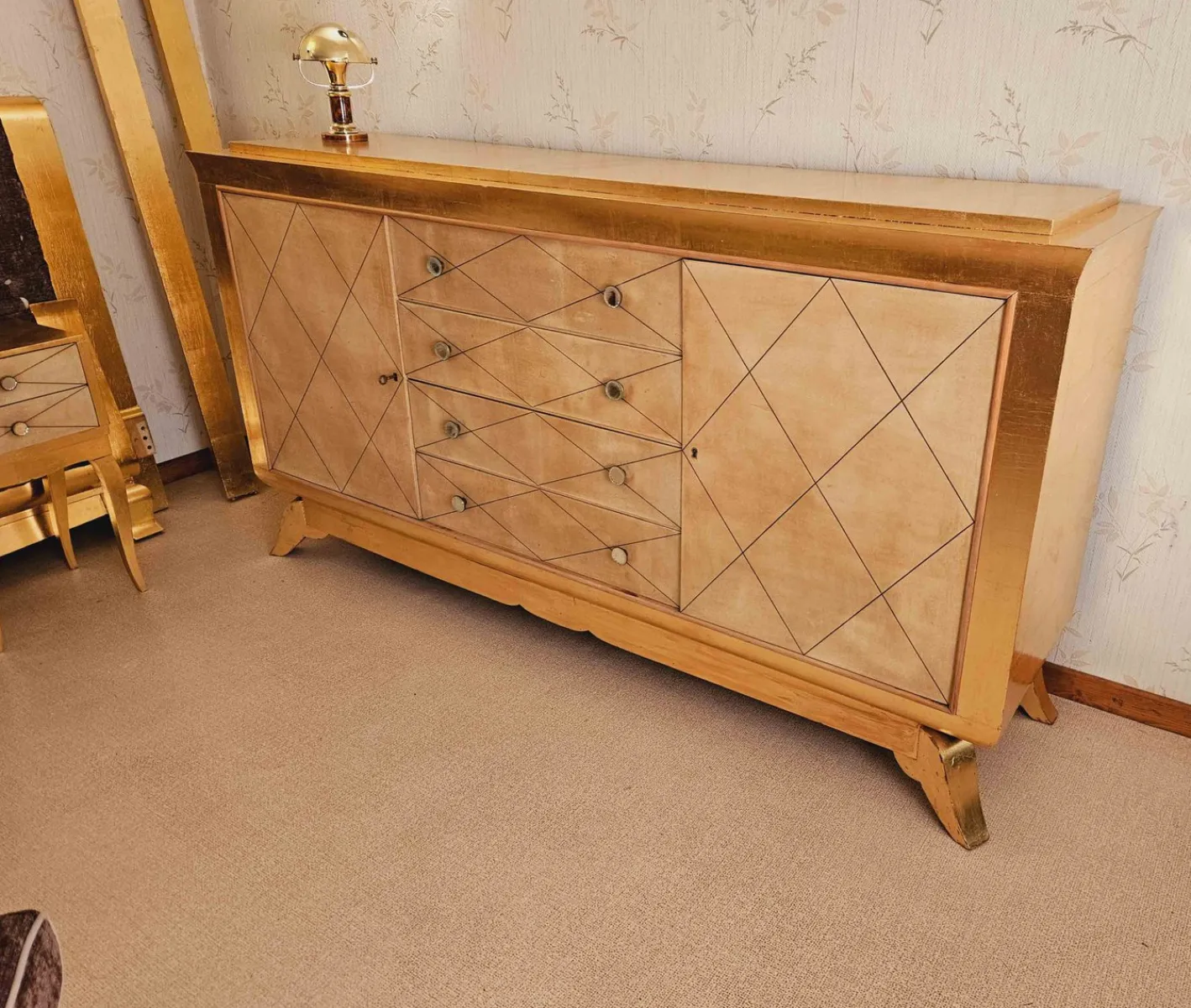 Schlafzimmer Set aus Pergament und Blattvergoldung, 1940er, 6 . Set