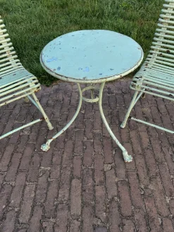 Schmiedeeisen Gartentisch & Stühle von Arras, 1890er, 3er Set