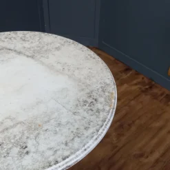 Schmiedeeisen Tisch mit Marmorplatte