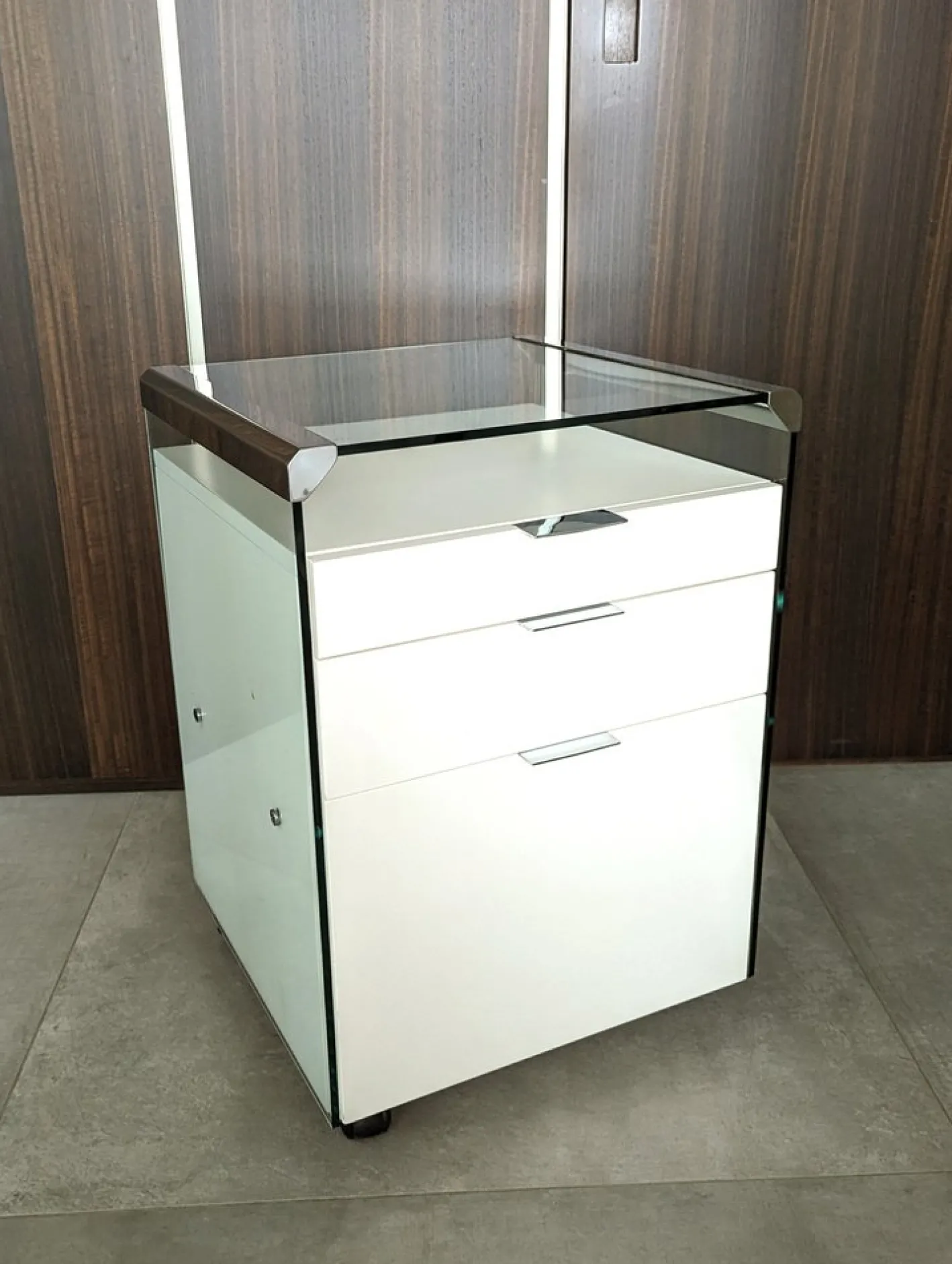Schreibtisch aus Glas, lackiertem Holz & verchromtem Metall von Gallotti e Radice, 1990er