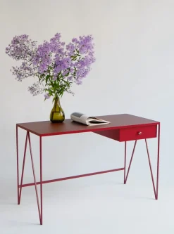 Schreibtisch aus Rote Bete mit Schublade aus Linoleum Natur von &New
