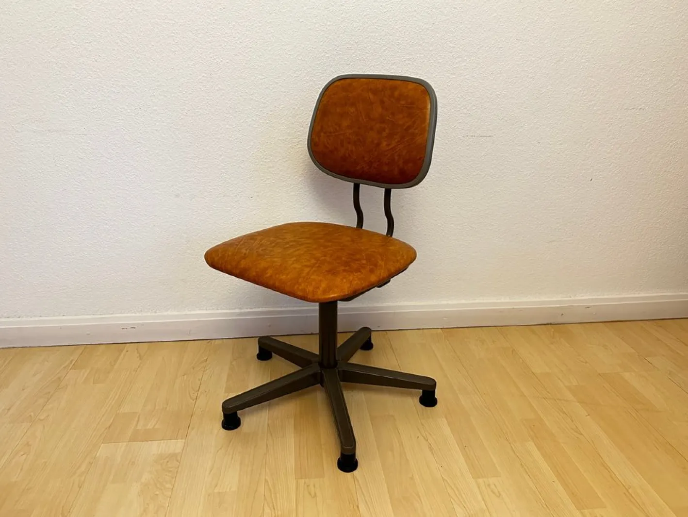 Schreibtisch-Drehstuhl von Bemefa, Deutsche UdSSR, 1990er