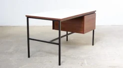 Schreibtisch 620 von Pierre Guariche