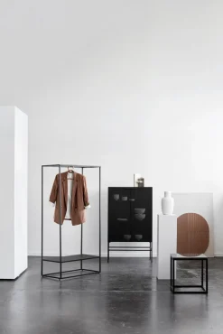 Schwarzer Gitterschrank von Kristina Dam Studio