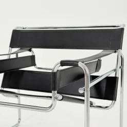 Schwarzer Mid-Century Wassily B3 Stuhl von Marcel Brauer, 1990er