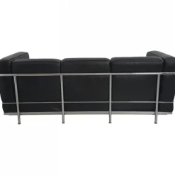 Schwarzes LC2 3-Sitzer Ledersofa von Le Corbusier, 2000er