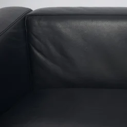 Schwarzes LC2 3-Sitzer Ledersofa von Le Corbusier, 2000er