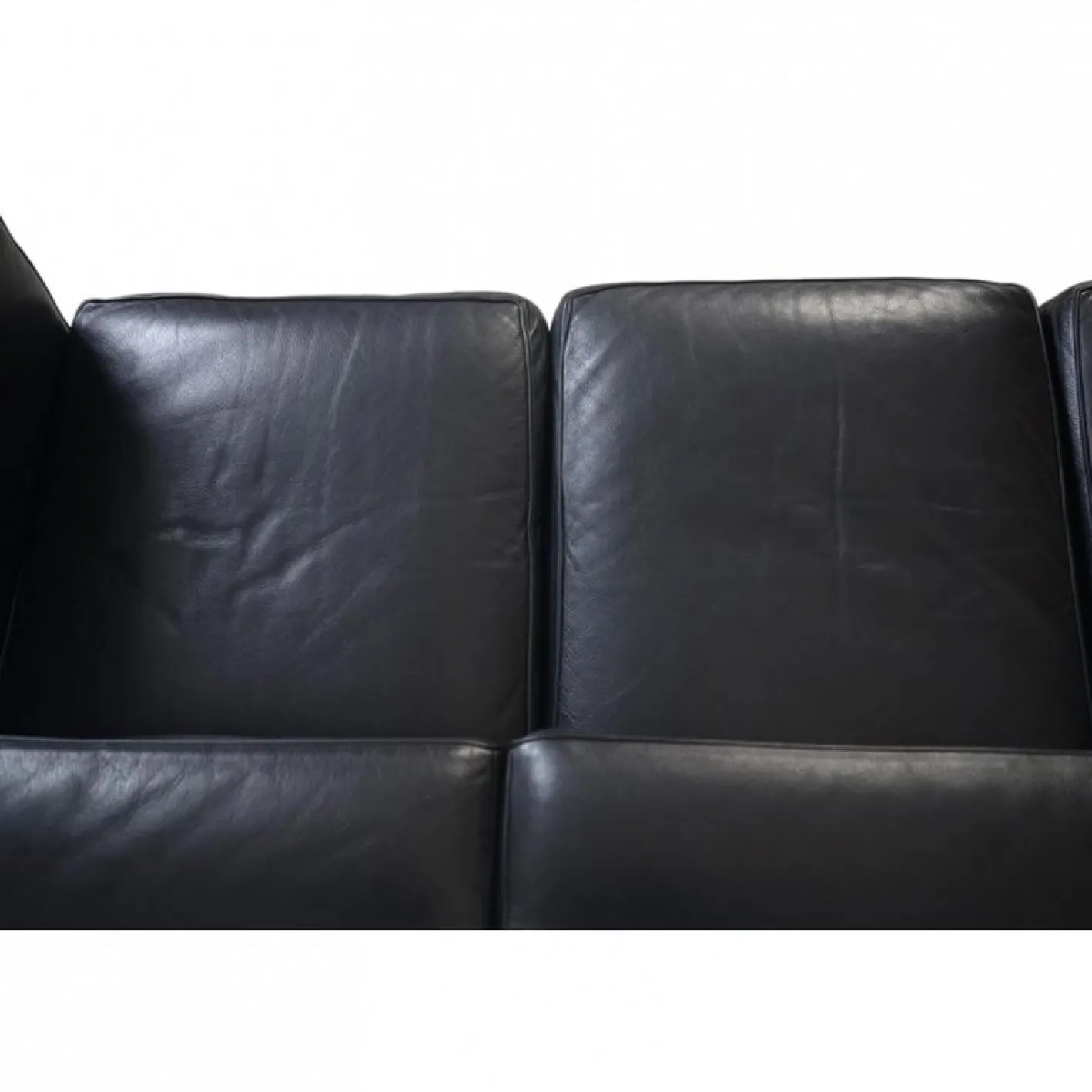 Schwarzes LC2 3-Sitzer Ledersofa von Le Corbusier, 2000er