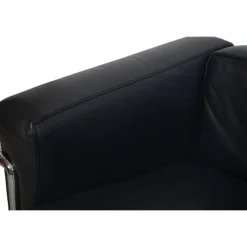 Schwarzes LC2 3-Sitzer Ledersofa von Le Corbusier, 2000er