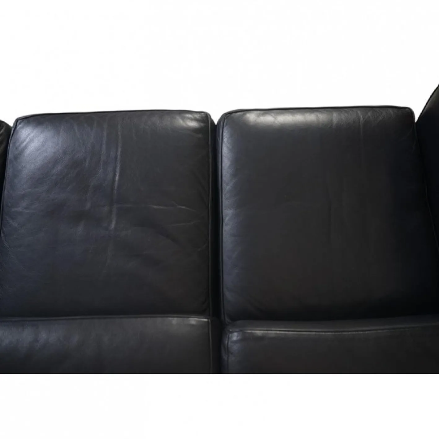 Schwarzes LC2 3-Sitzer Ledersofa von Le Corbusier, 2000er