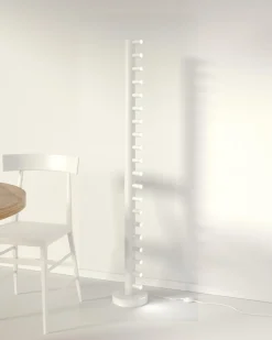 Schwarz-weiße Array Stehlampe von Atelier Areti