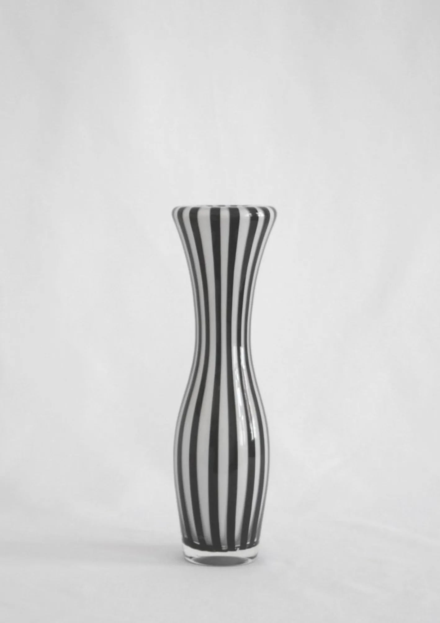Schwarz-weiße Zebra Vase von Leonardo Talarico, 1970er