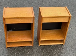 Schwebende Dänische Nachttische aus Eiche, 1960er, 2er Set