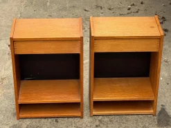 Schwebende Dänische Nachttische aus Eiche, 1960er, 2er Set