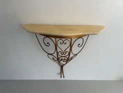 Schwebender Mid-Century Wandtisch aus Schmiedeeisen mit Marmorplatte, Italien, 1950er
