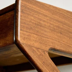 Schwebender Teak Nachttisch von Sigfred Omann für Ølholm Møbelfabrik, 1960er