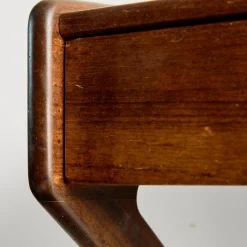 Schwebender Teak Nachttisch von Sigfred Omann für Ølholm Møbelfabrik, 1960er