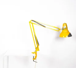Schwedische Gelbe Tischlampe von Luxo, 1970er