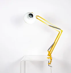 Schwedische Gelbe Tischlampe von Luxo, 1970er