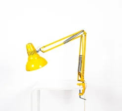 Schwedische Gelbe Tischlampe von Luxo, 1970er