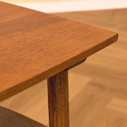 Schwedischer Beistelltisch aus Teak & Eiche, 1950