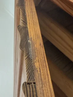 Schwedischer Fur Series Modell 810 Schrank aus Pinienholz von Göran Malmvall für Karl Andersson, 1940